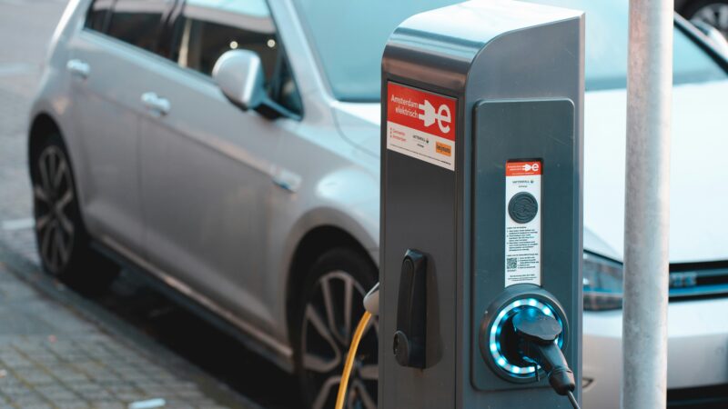 Konversi Kendaraan Listrik 2026: Waktu Tepat Beralih ke EV di Indonesia?
