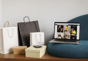 Gen Z Peduli Lingkungan Namun Terjebak Budaya Flash Sale