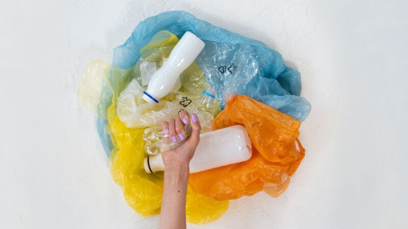 Pabrik Plastik Mulai Kurangi Jam Kerja Hadapi Impor Murah dan Naiknya Harga Gas