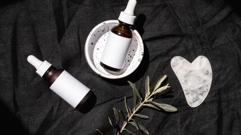 4 Serum Pencerah Noda Gelap untuk Kulit Glowing dan Bekas Jerawat